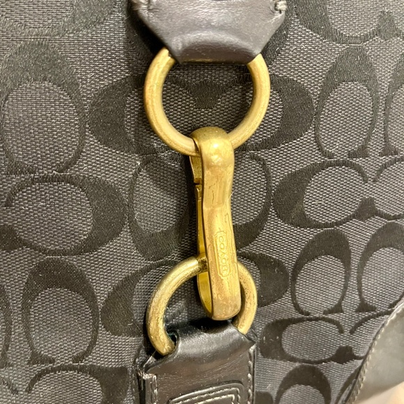 Coach Legacy Hamptons Shoulder Bag - Picture 2 of 7